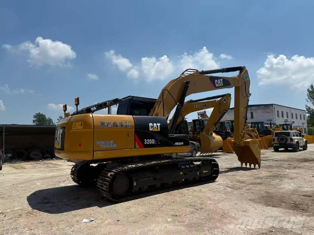 CAT 320 D Koparki gąsienicowe