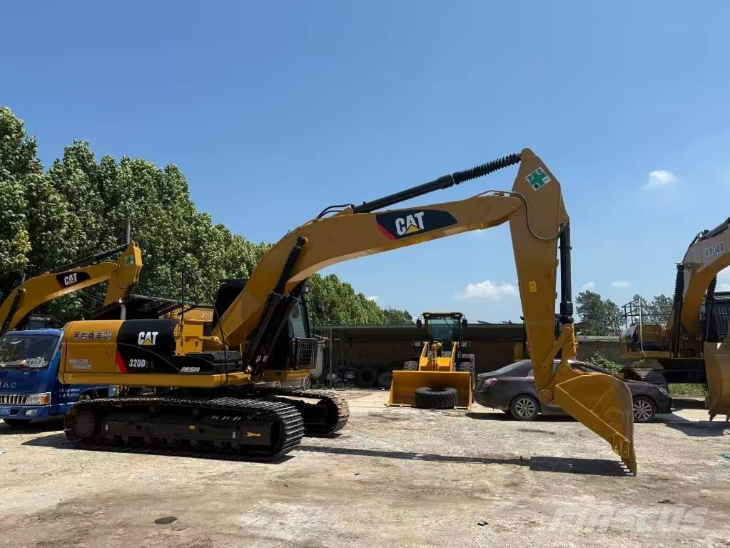 CAT 320 D Koparki gąsienicowe