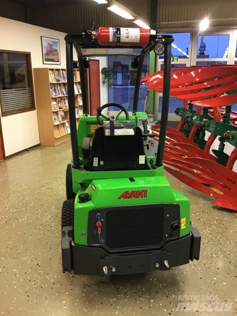 Avant 423 Ładowarki wielofunkcyjne