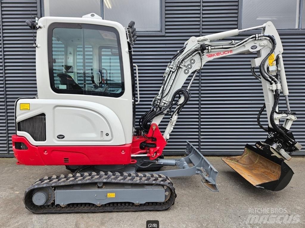 Takeuchi TB 225 Minikoparki