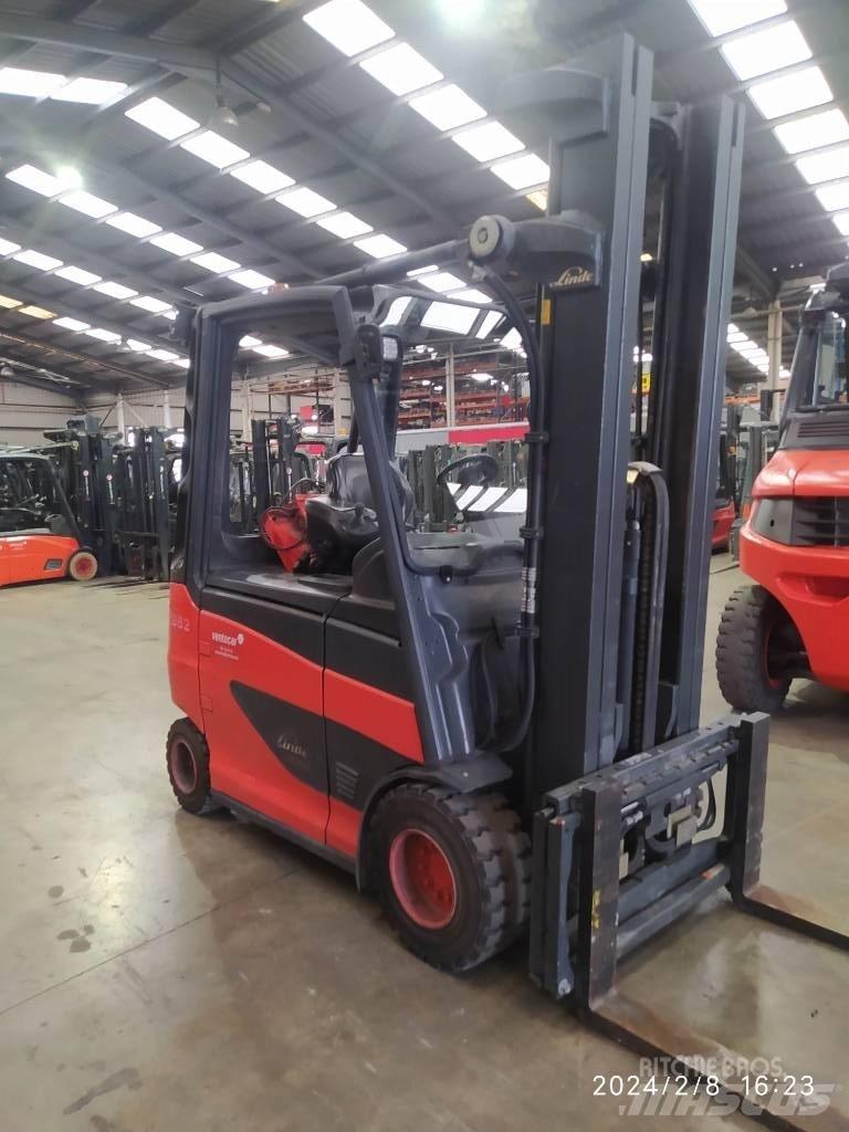 Linde E30/600 Wózki elektryczne