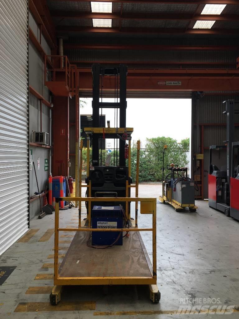 Hyster R30XMF2 Wózki kompletacyjne wysoko unoszące