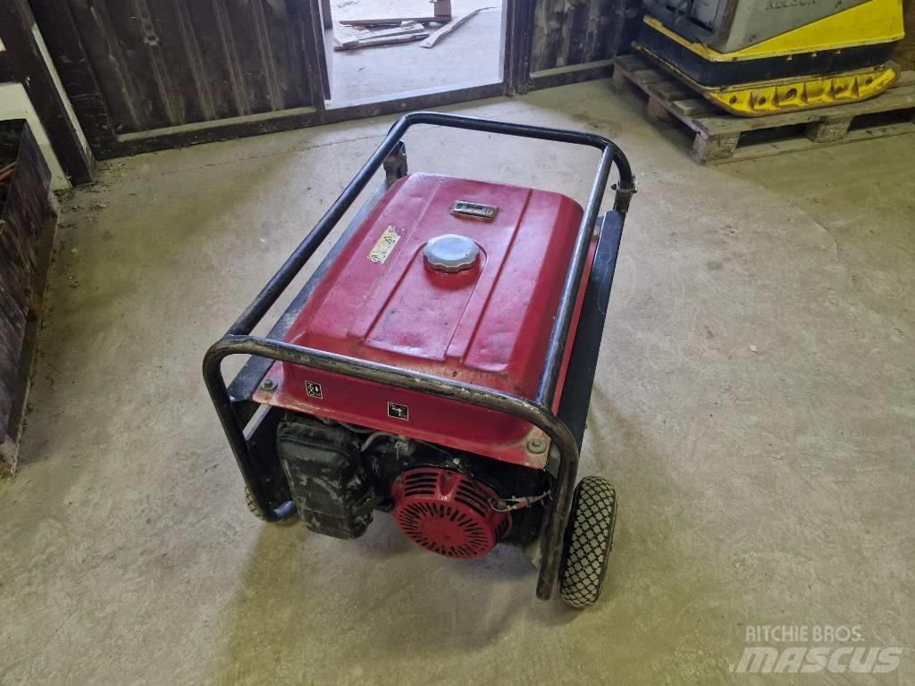 Honda ECMT7000F Agregaty prądotwórcze benzynowe