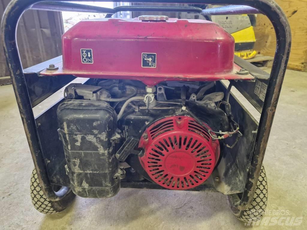 Honda ECMT7000F Agregaty prądotwórcze benzynowe