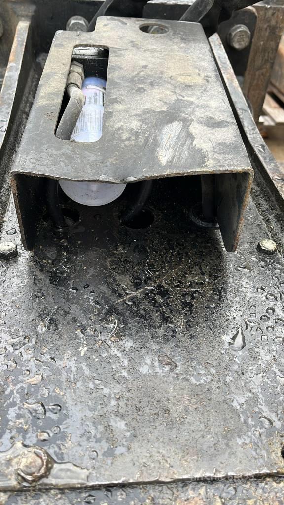 CAT H 115 Młoty hydrauliczne