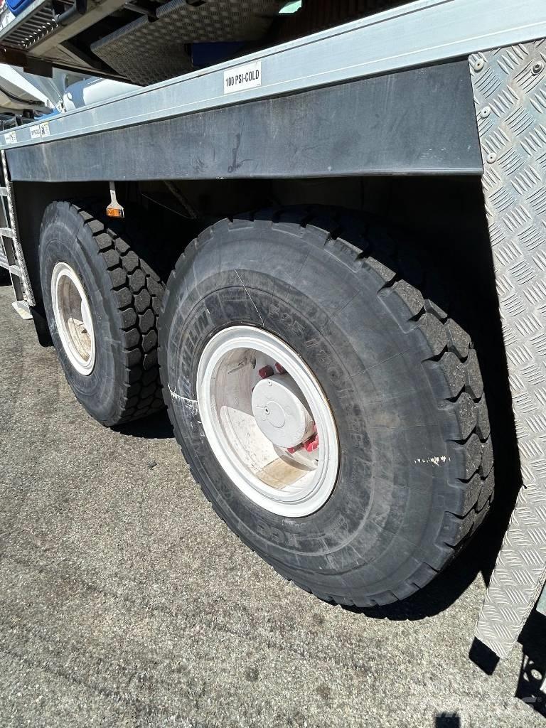 Tadano ATF 220 G-5 Żurawie szosowo-terenowe