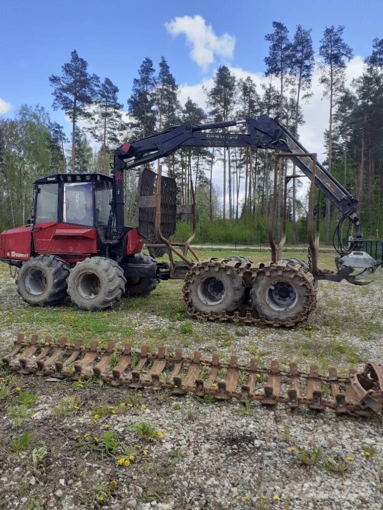 Valmet 820 Forwardery