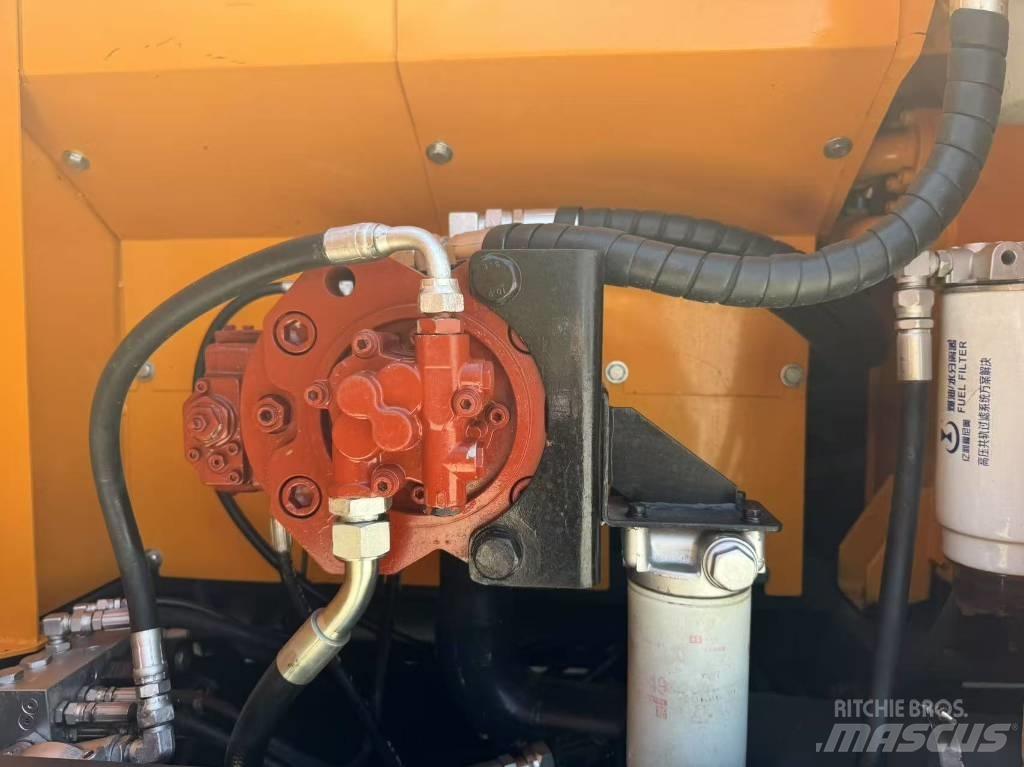 Hyundai R220LC-9S Koparki gąsienicowe