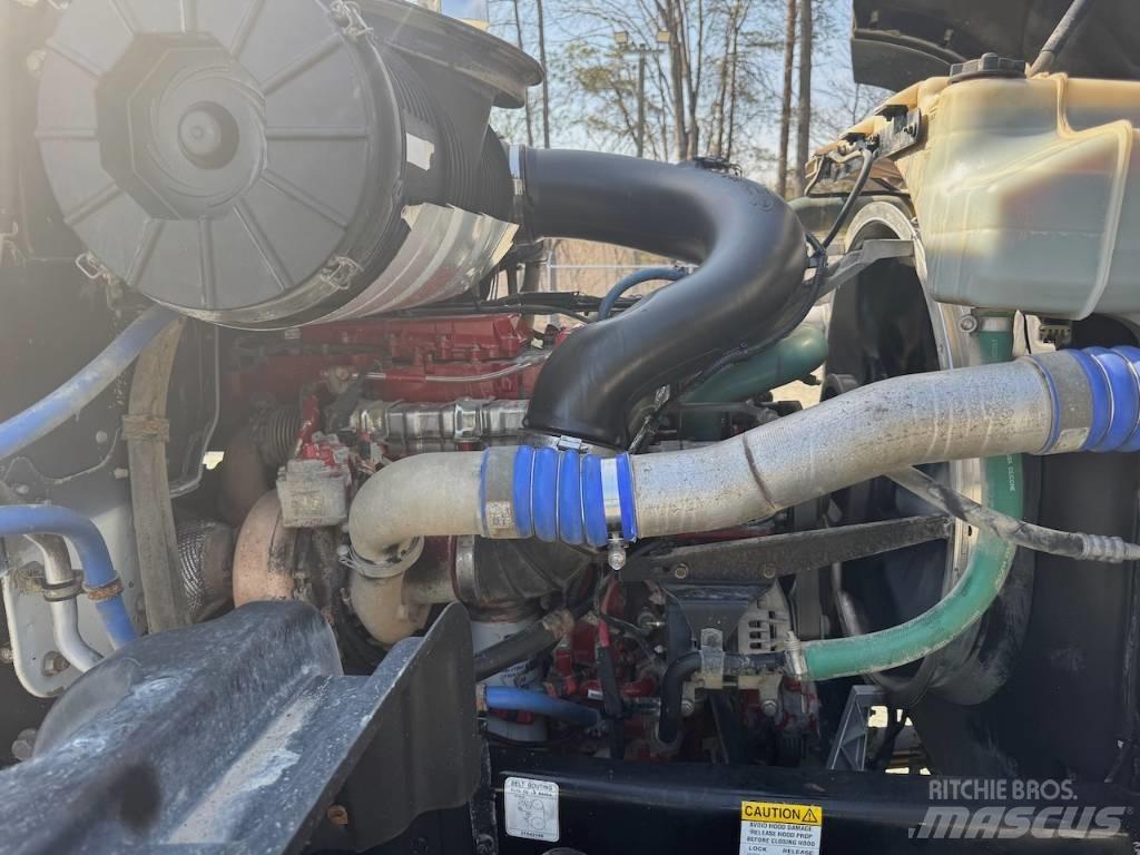 Mack GU433 Wywrotki