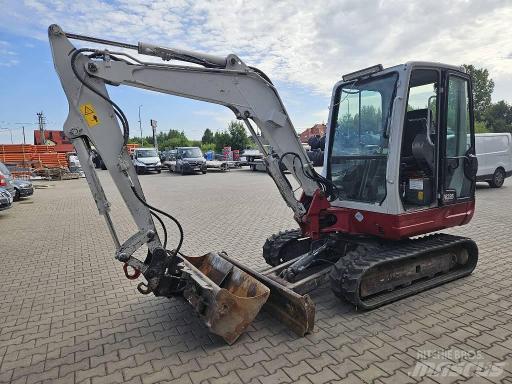Takeuchi TB 235 Minikoparki