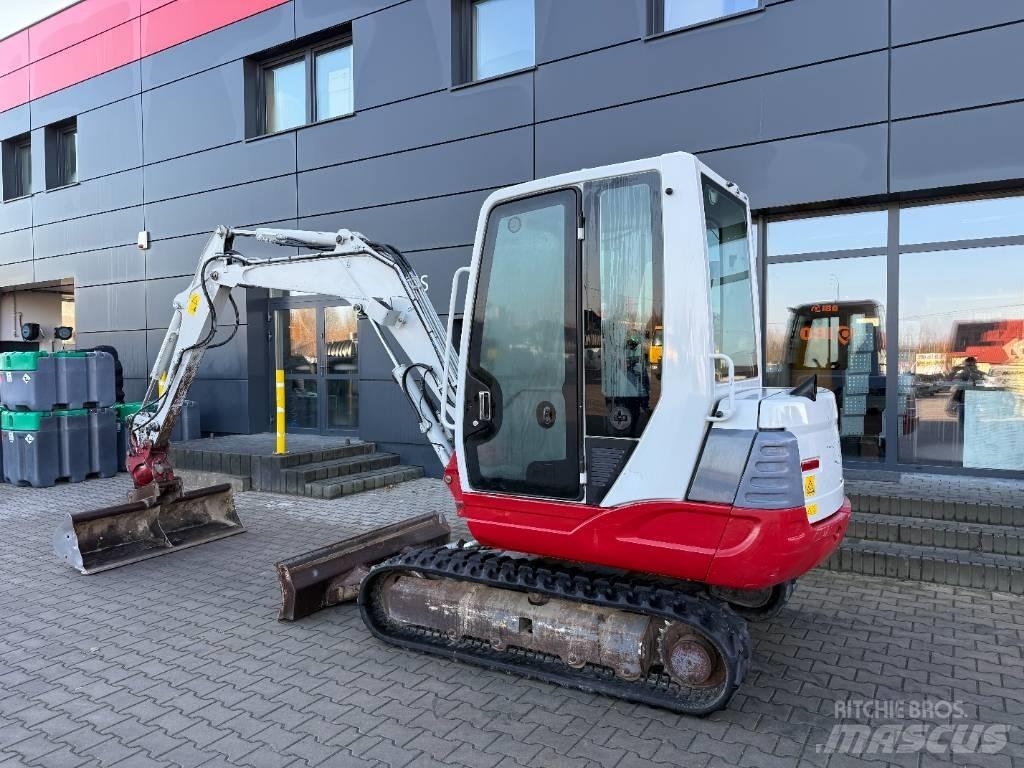 Takeuchi TB 235 Minikoparki