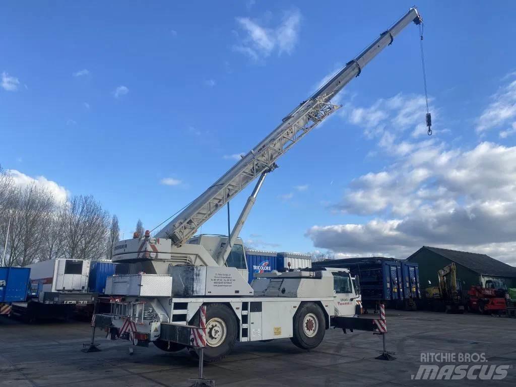Liebherr LTM1030 Żurawie szosowo-terenowe