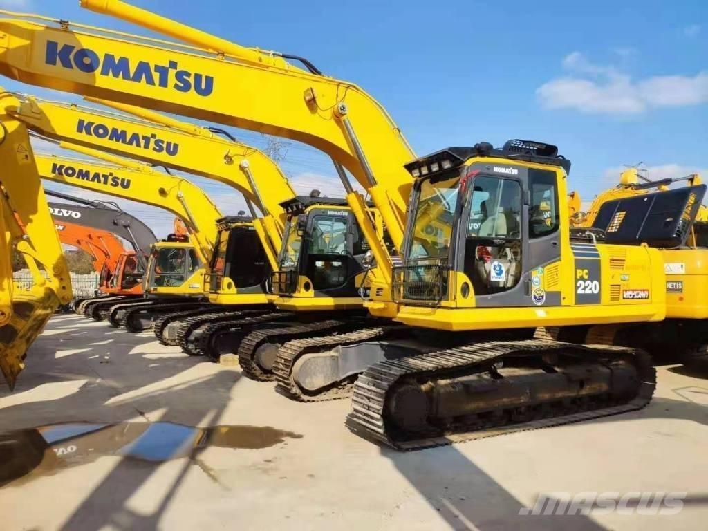 Komatsu 220-8 Koparki gąsienicowe