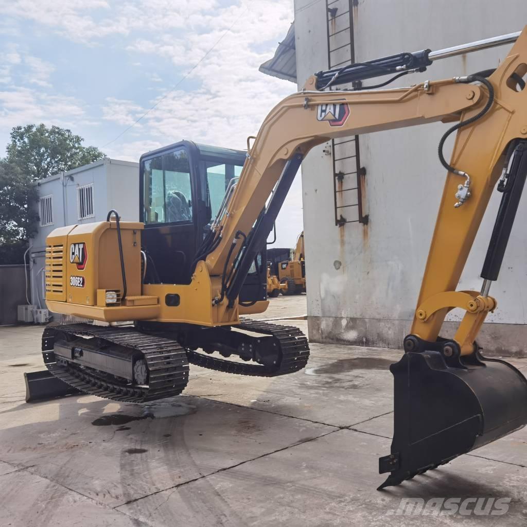 CAT 306E2 Minikoparki