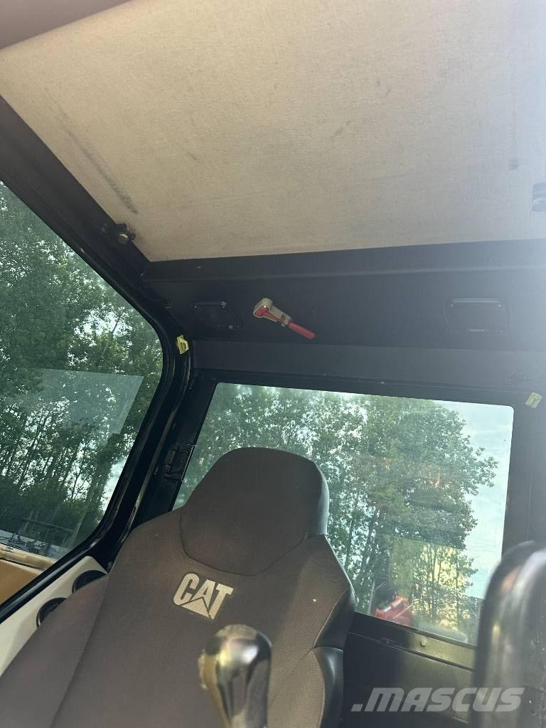 CAT 307E2 Koparki gąsienicowe