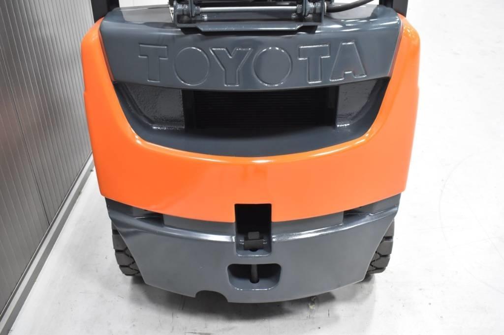 Toyota 02-8FGF18 Wózki LPG