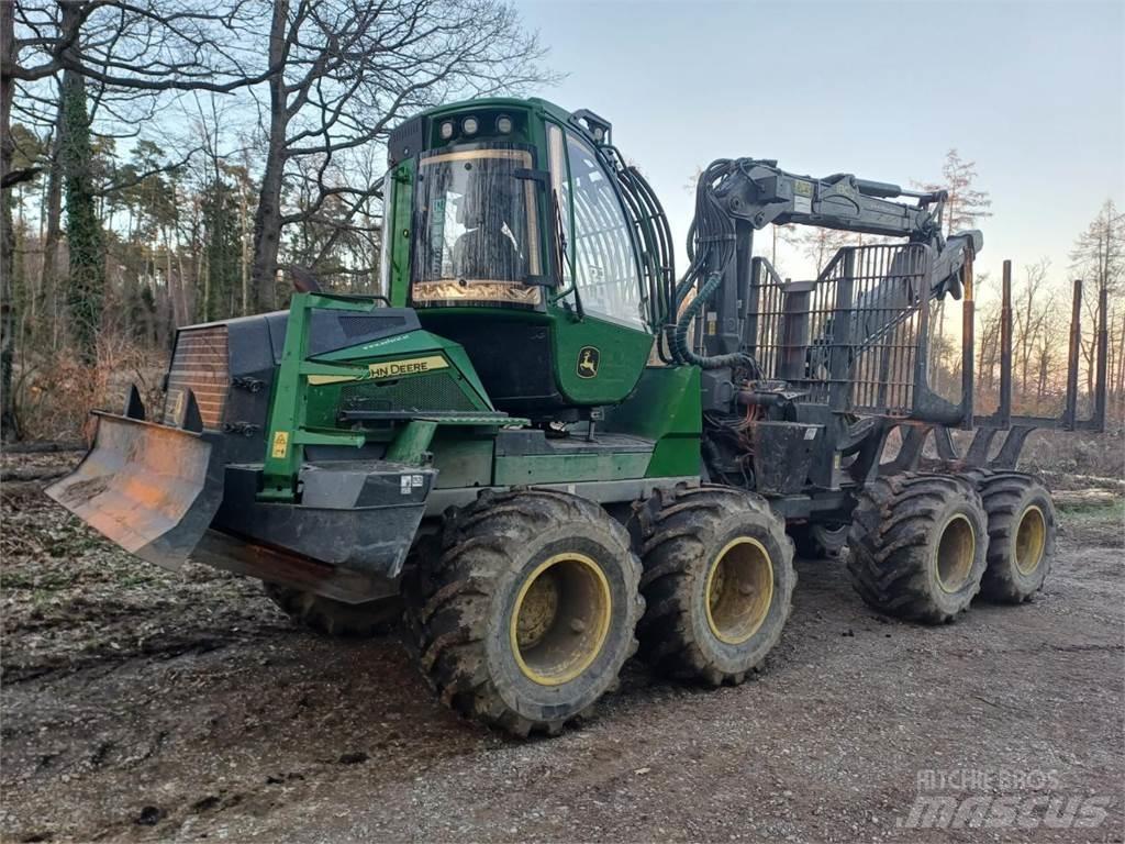 John Deere 1010 G Forwardery