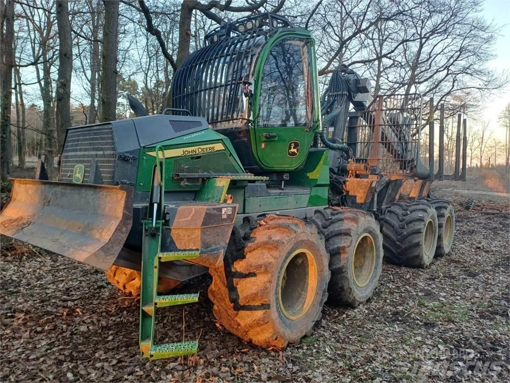 John Deere 1010 G Forwardery
