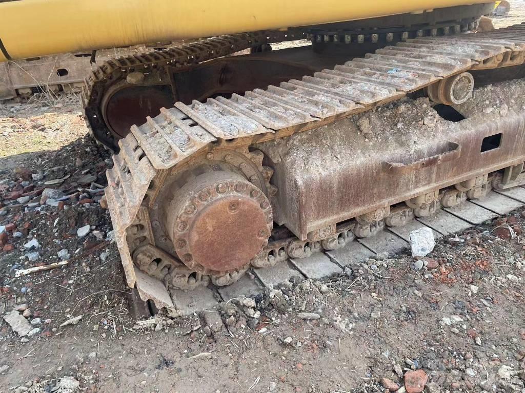 CAT 329 D Koparki gąsienicowe