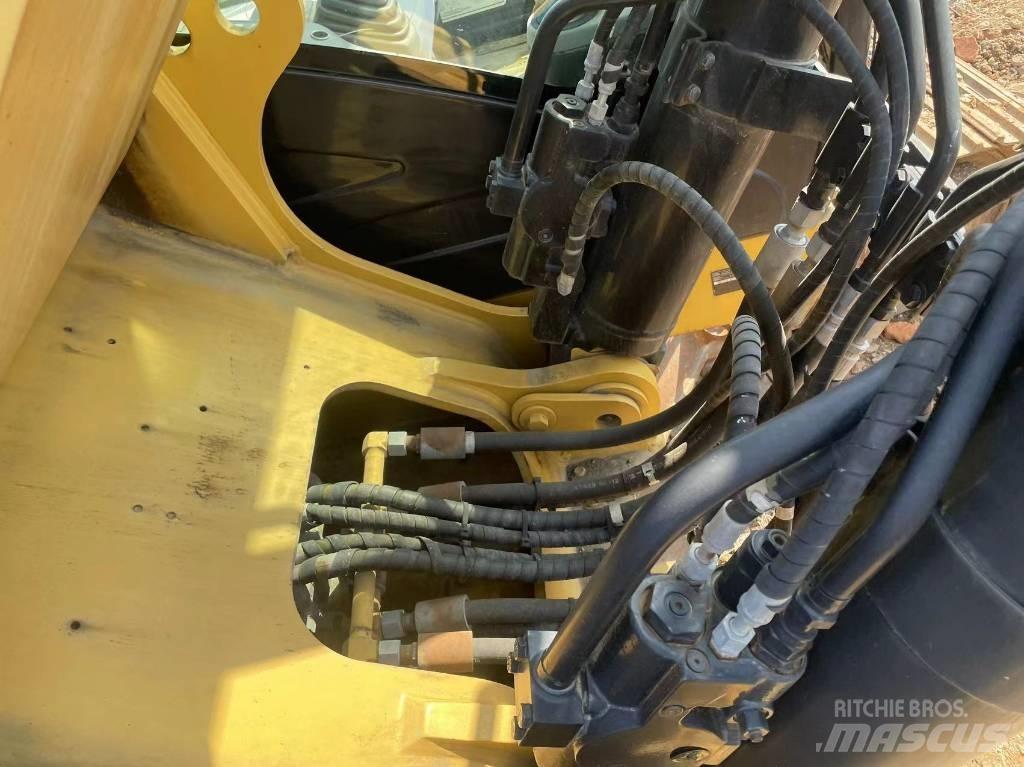 CAT 329 D Koparki gąsienicowe