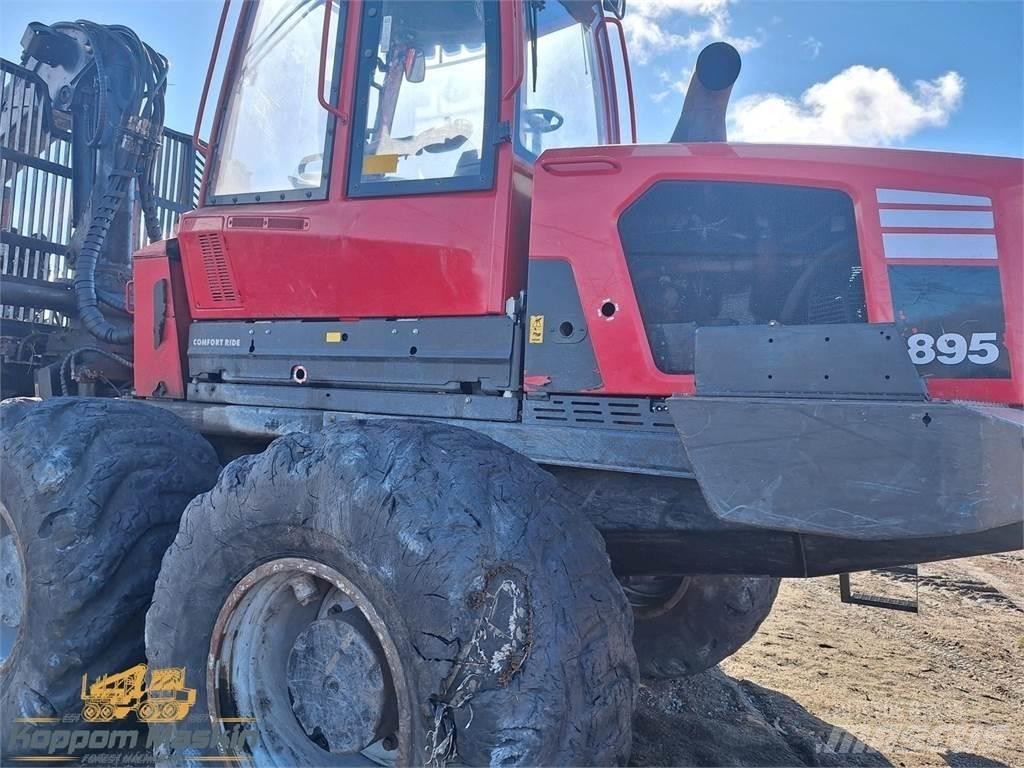 Komatsu 895 Harwestery