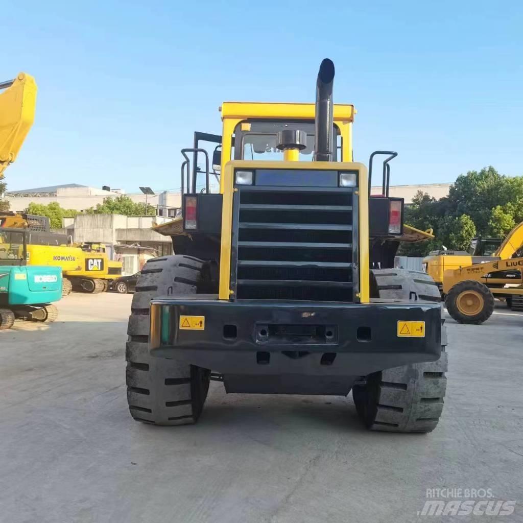 Komatsu WA 320-5 Ładowarki kołowe