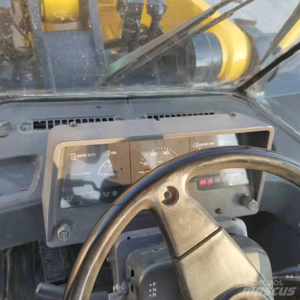 Komatsu WA 320-5 Ładowarki kołowe