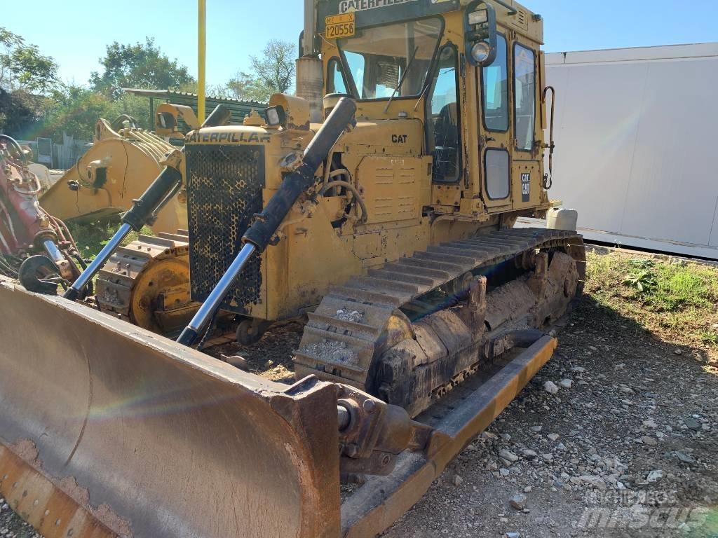 CAT D5B Spycharki gąsienicowe