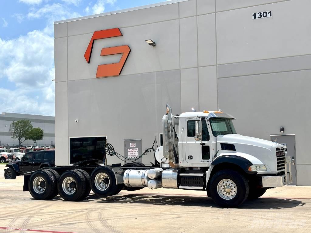 Mack Granite GU 813 Ciągniki siodłowe