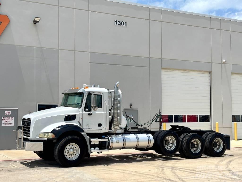 Mack Granite GU 813 Ciągniki siodłowe
