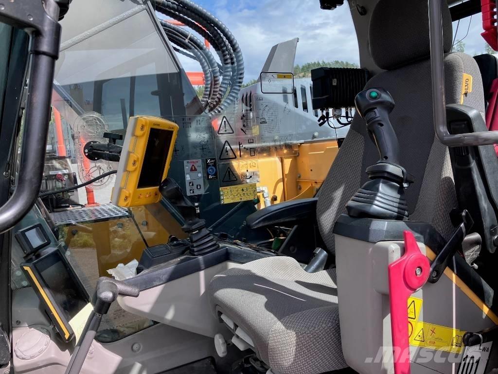 Volvo ECR 235 E Koparki gąsienicowe