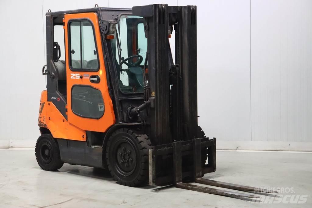 Doosan G25E-5 Wózki LPG