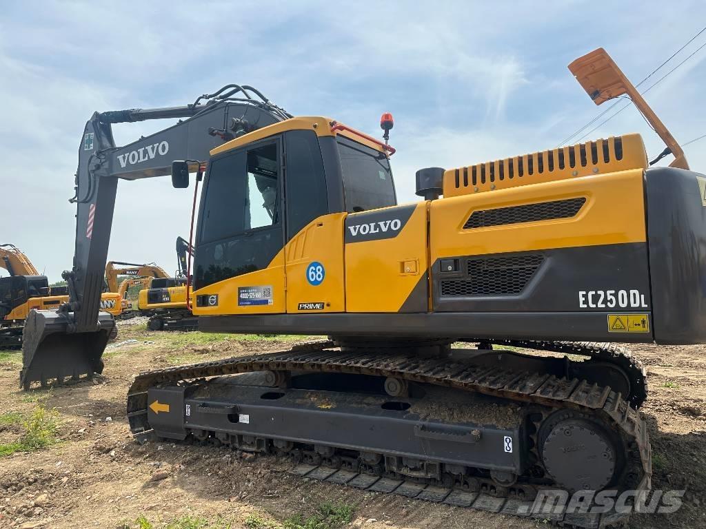 Volvo EC 250 D Koparki gąsienicowe