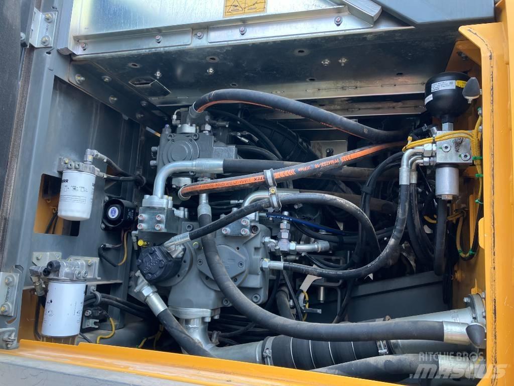 Liebherr R 945 Koparki gąsienicowe
