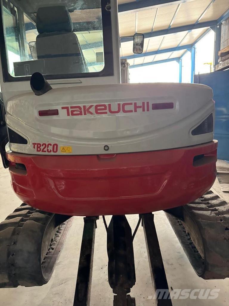 Takeuchi TB260 Minikoparki