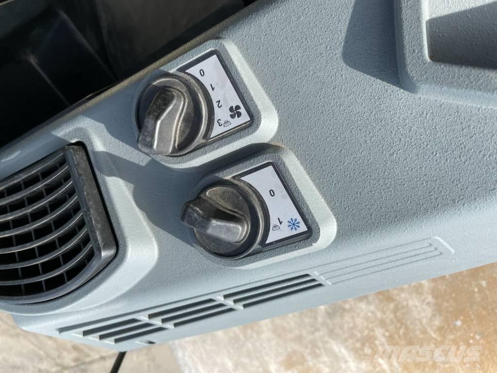 Bomag BW 213 D-5 Walce jednobębnowe