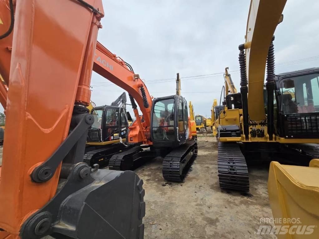 Hitachi ZX 135 US Koparki gąsienicowe
