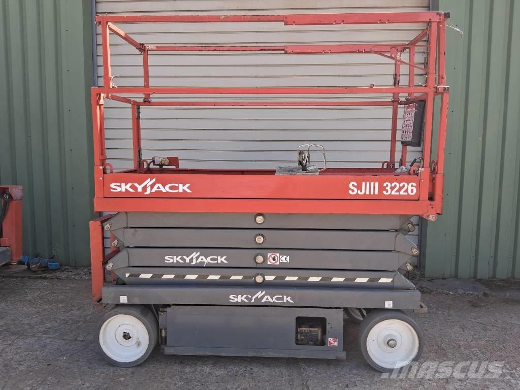 SkyJack SJ III 3226 Podnośniki nożycowe