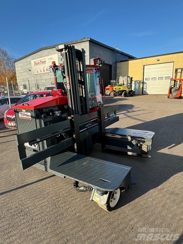 Combilift C3000ET Wózki widłowe czterokierunkowe