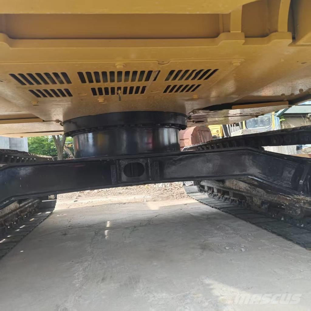 CAT 310 Koparki gąsienicowe