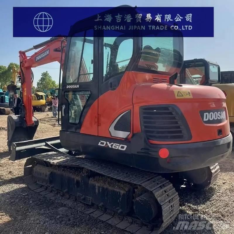 Doosan DX 60 Koparki gąsienicowe