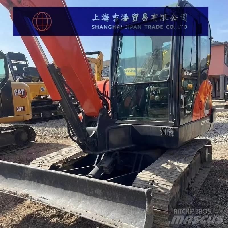 Doosan DX 60 Koparki gąsienicowe