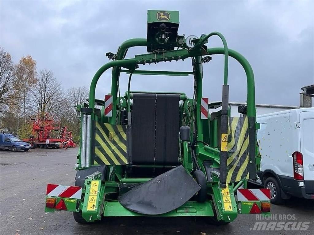 John Deere C451R Prasy zwijające