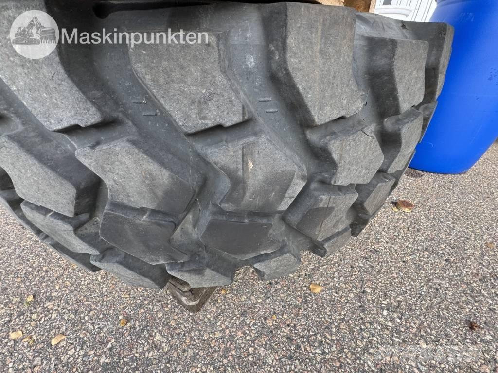 Trelleborg EMR1030 Opony, koła i felgi