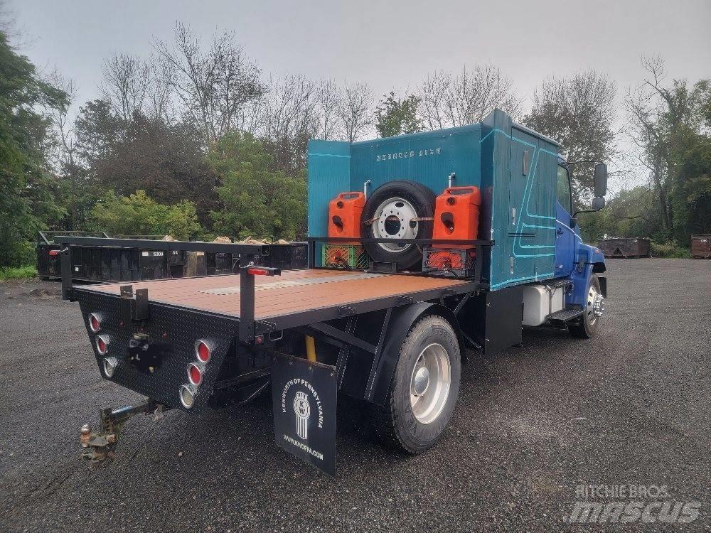 Hino 338 Ciężarówki typu Platforma / Skrzynia