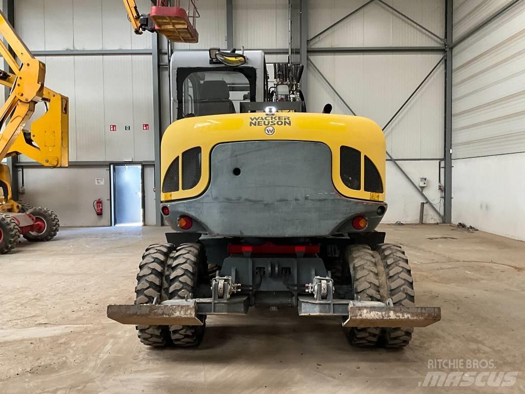 Neuson EW 100 Koparki kołowe