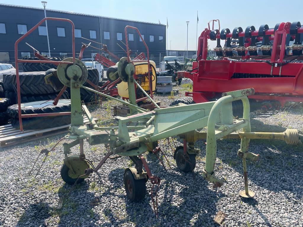 CLAAS W 600 Zgrabiarki i przetrząsacze