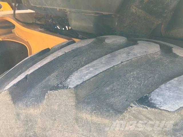 JCB 3CX AEC Koparko-ładowarki