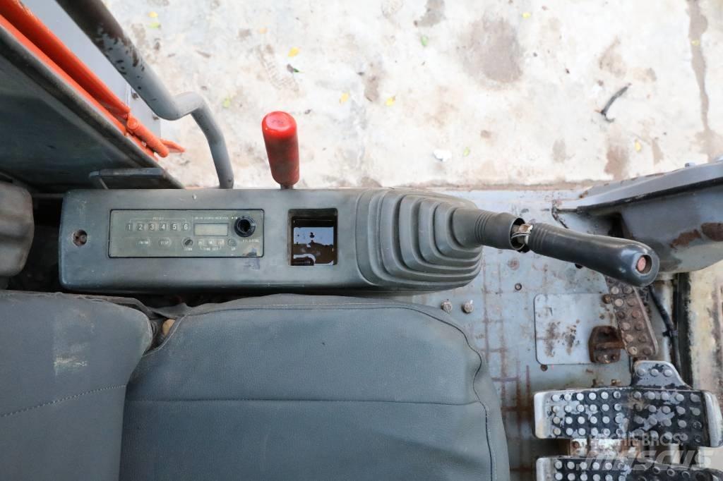 Hitachi ZX 200 LC-3 Koparki gąsienicowe