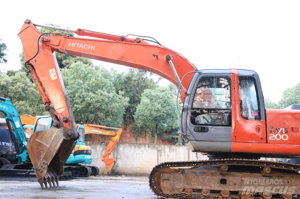 Hitachi ZX 200 LC-3 Koparki gąsienicowe